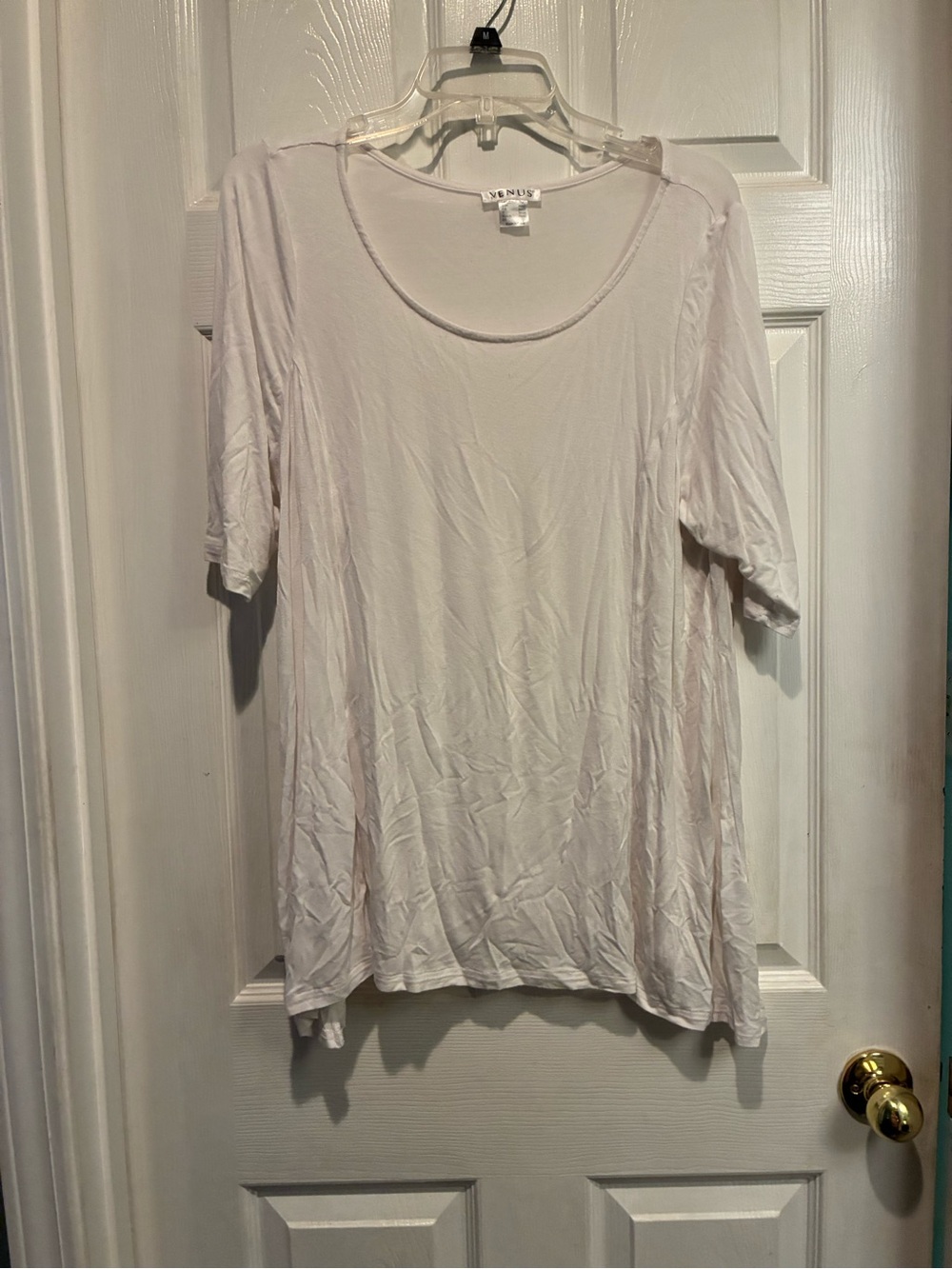VENUS White Scoop Neck Short Sleeve Swing Top